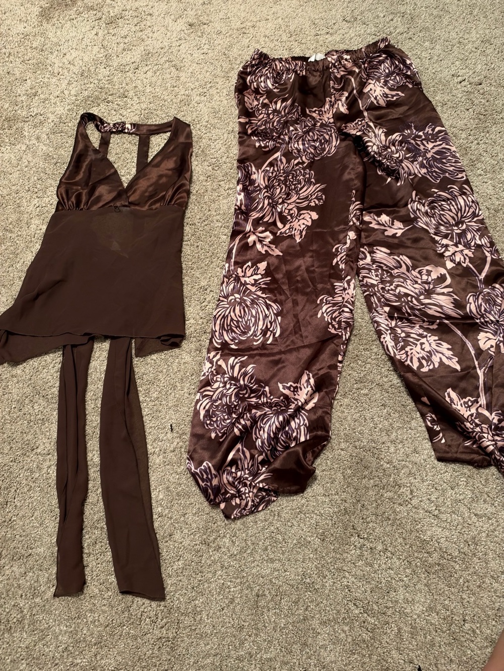 Gilligan & O’Malley Women's Floral Satin Sleep Set - Brown